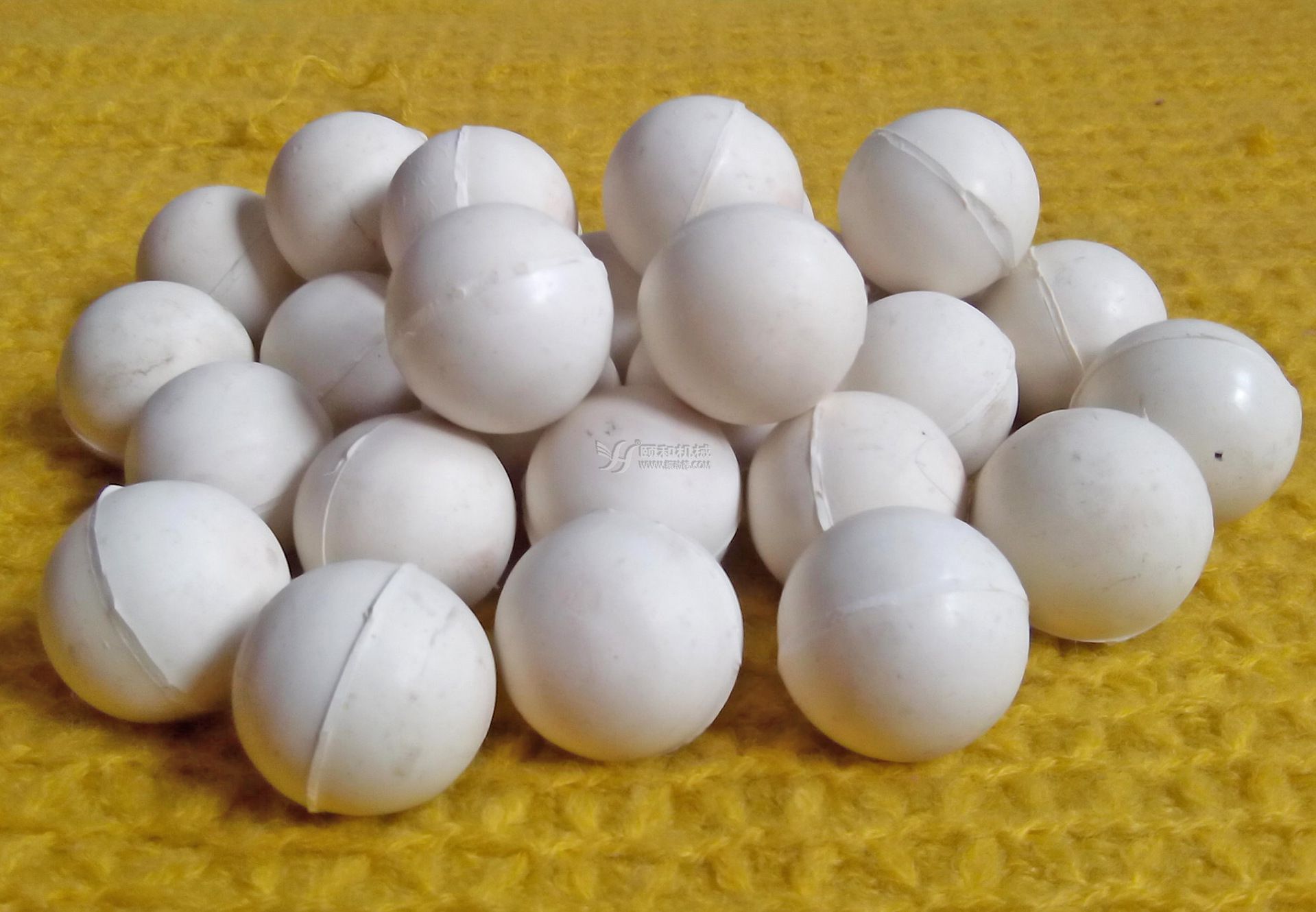 彈跳球振動篩彈球硅膠橡膠球(圖8) 彈跳球振動篩彈球硅膠橡膠球(圖8)